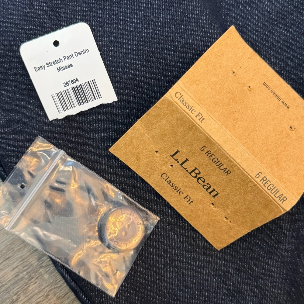 L.L.Bean Classic Fit Jean Women 6 Straight Denim Dark Blue Solid Chic Minimalist - Picture 13 of 13